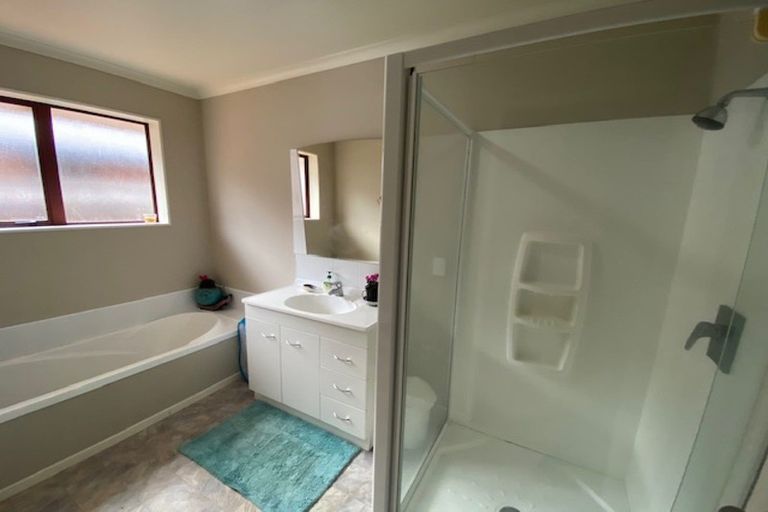 Photo of property in 49 Branigan Parade, Kelvin Grove, Palmerston North, 4414