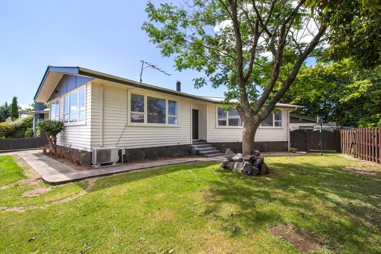 Photo of property in 5 Homedale Street, Pukehangi, Rotorua, 3015