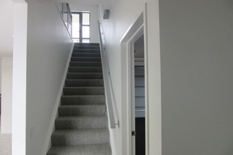 Photo of property in 13 Mauku Lane, Greenhithe, Auckland, 0632