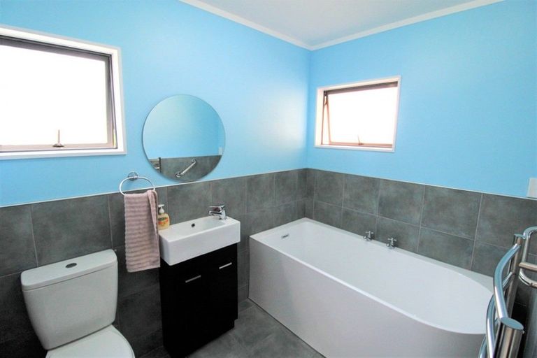 Photo of property in 107 Rimu Place, Matarangi, Whitianga, 3592