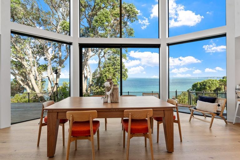 Photo of property in 75 Tiri Road, Manly, Whangaparaoa, 0930