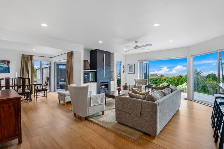 Photo of property in 25 Kowhai Road, Mairangi Bay, Auckland, 0630