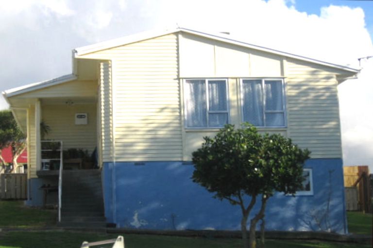 Photo of property in 7 Bellona Place, Cannons Creek, Porirua, 5024