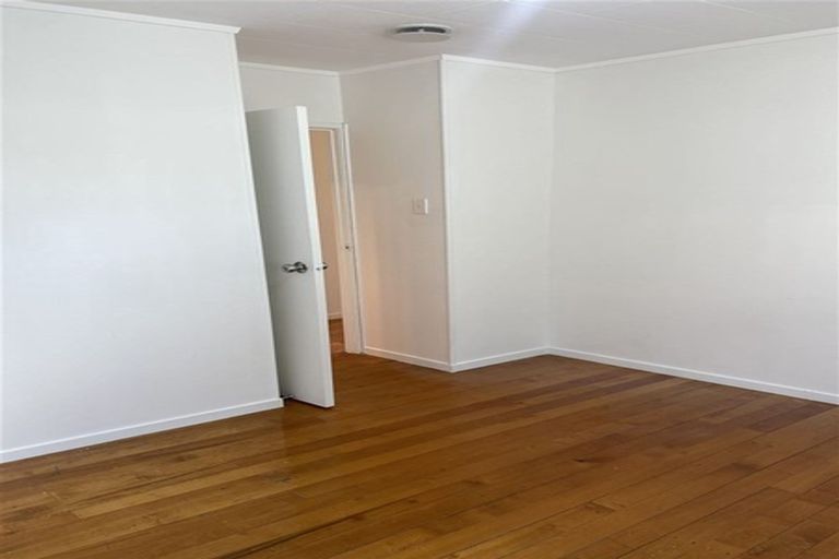 Photo of property in 36 Reelick Avenue, Pakuranga Heights, Auckland, 2010