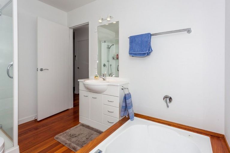 Photo of property in 513c Beach Road, Whangamata, 3620