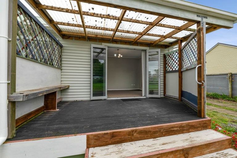 Photo of property in 68 Conway Road, Eltham, 4322