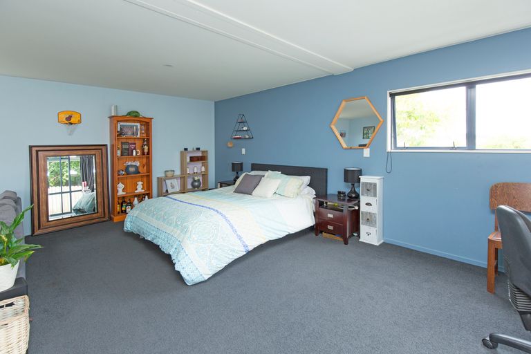 Photo of property in 62 Stanmore Bay Road, Stanmore Bay, Whangaparaoa, 0932