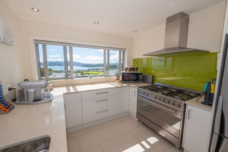 Photo of property in 5 Nancy Wake Place, Cable Bay, 0420