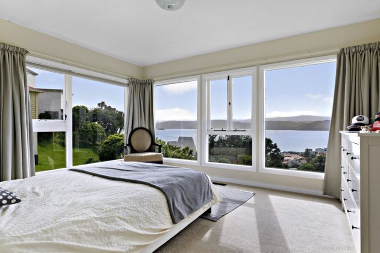 Photo of property in 23 Fettes Crescent, Seatoun, Wellington, 6022