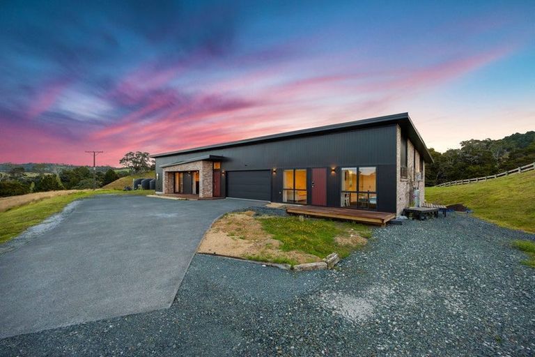 Photo of property in 312 Pukapuka Road, Pohuehue, Warkworth, 0983