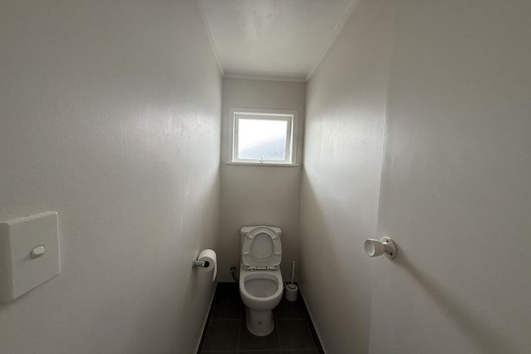 Photo of property in 1/12 Meadway, Sunnyhills, Auckland, 2010