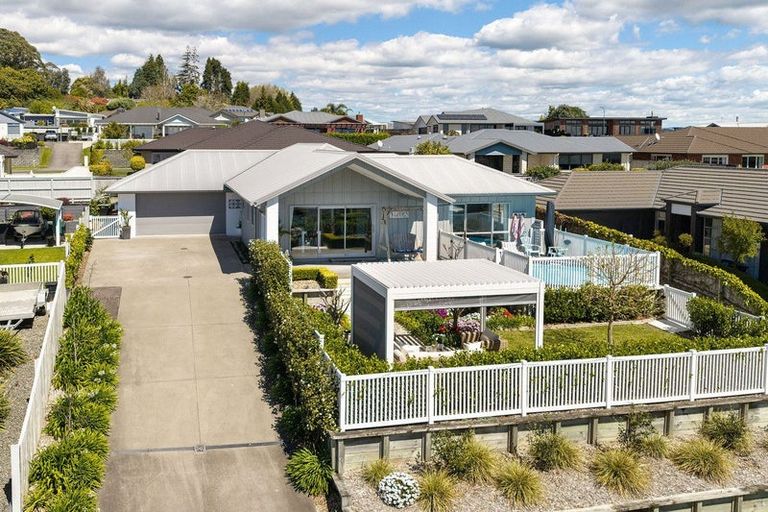 Photo of property in 165 Rowesdale Drive, Ohauiti, Tauranga, 3112