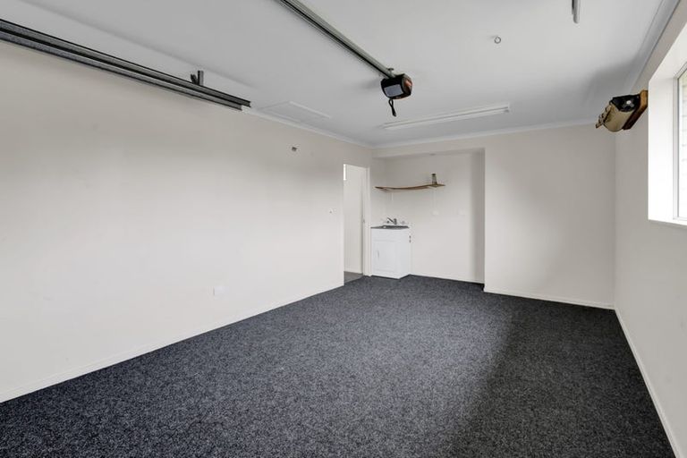 Photo of property in 25 Silvan Place, Bell Block, New Plymouth, 4312