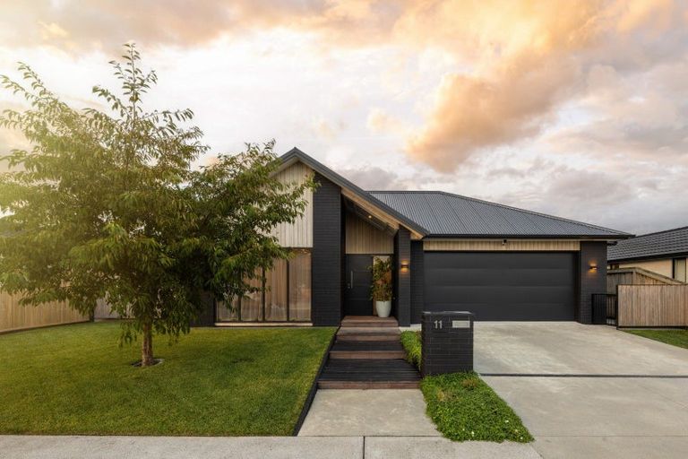 Photo of property in 11 Ruru Street, Cambridge, 3434