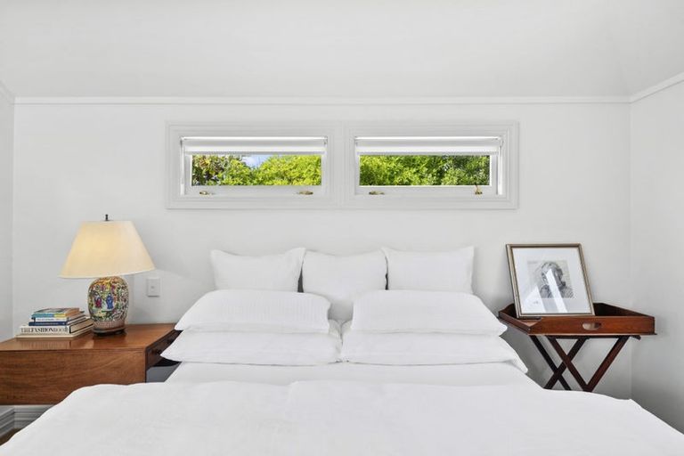 Photo of property in 49b Roland Road, Greenhithe, Auckland, 0632