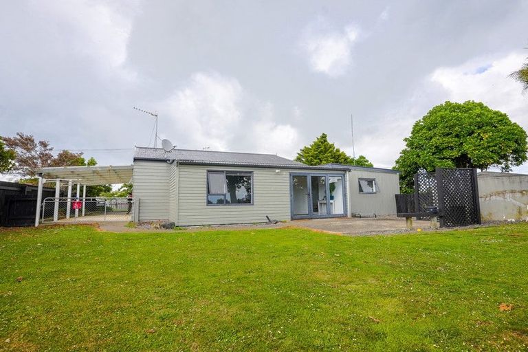 Photo of property in 16 Humber Street, Rongotea, 4476