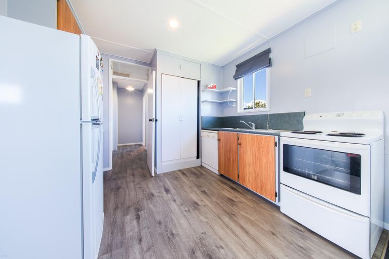 Photo of property in 32 Rata Road, Twizel, 7901