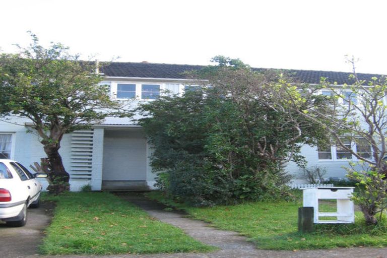 Photo of property in 5 Cressy Street, Waterloo, Lower Hutt, 5011