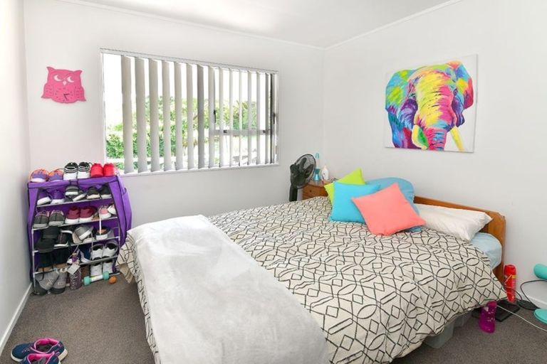 Photo of property in 1/70 Glamorgan Drive, Torbay, Auckland, 0630