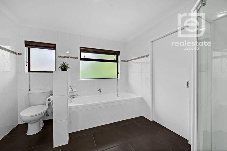 Photo of property in 4 Janome Place, Bucklands Beach, Auckland, 2014