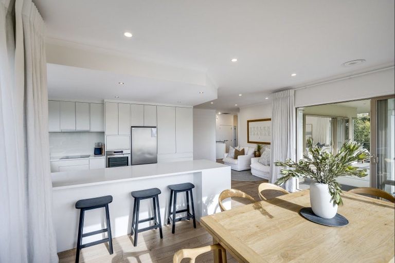 Photo of property in 6 Burbury Ridge, Havelock North, 4130