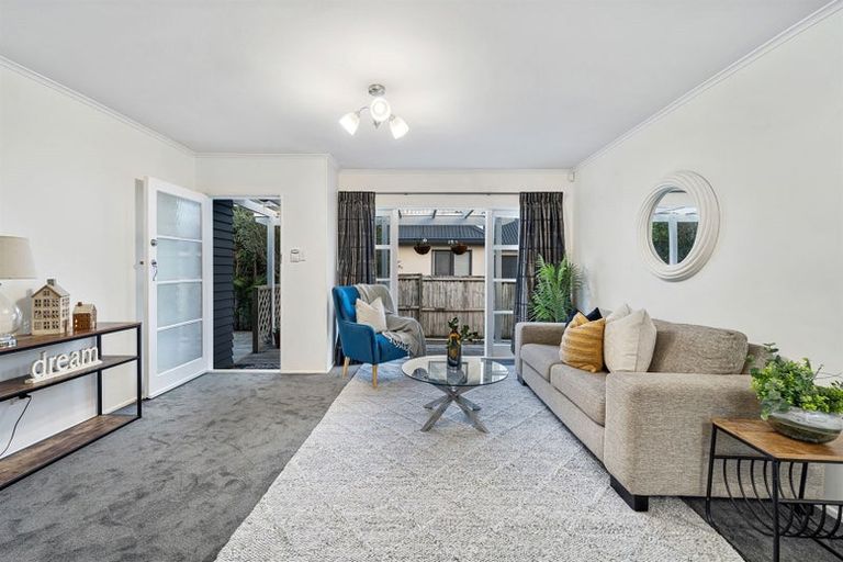 Photo of property in 2/156 Nile Road, Milford, Auckland, 0620