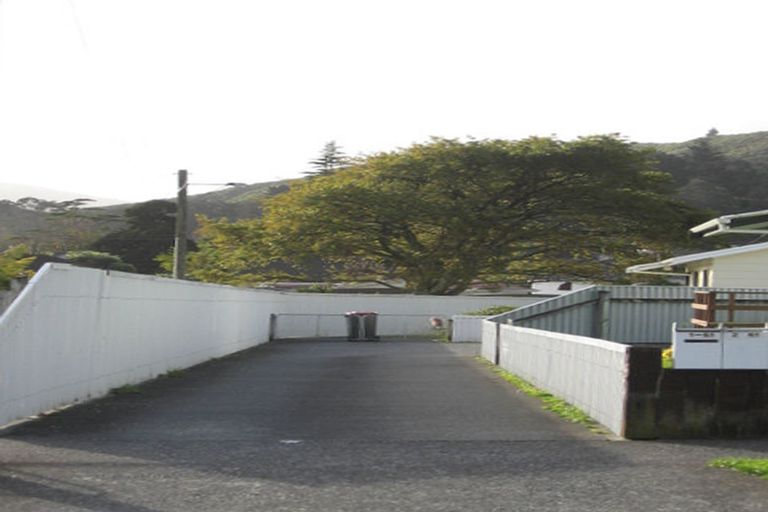 Photo of property in 61a Strand Crescent, Naenae, Lower Hutt, 5011