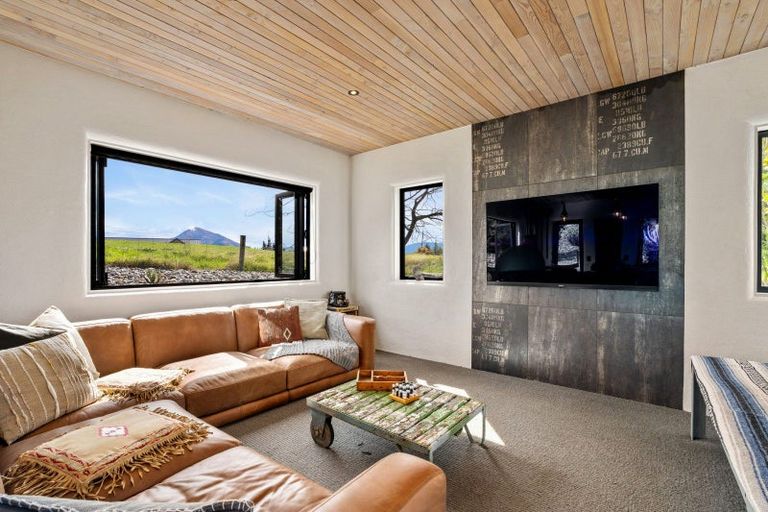 Photo of property in 9 Balneaves Lane, Albert Town, Wanaka, 9382