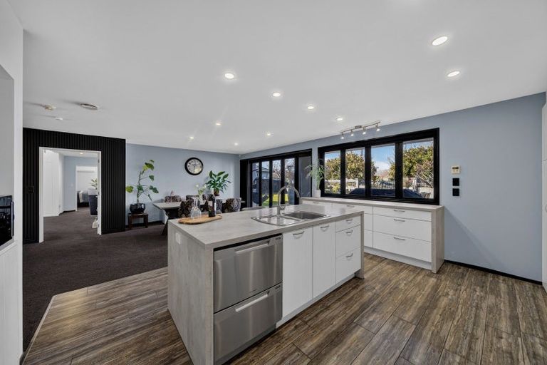 Photo of property in 20 Baltic Place, Northwood, Christchurch, 8051