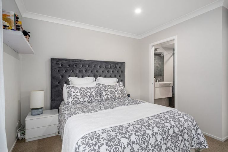 Photo of property in 27 Mauldeth Terrace, Churton Park, Wellington, 6037