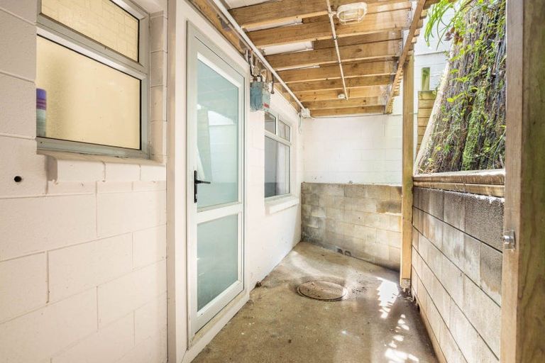 Photo of property in 5/57 Carrington Street, Lower Vogeltown, New Plymouth, 4310