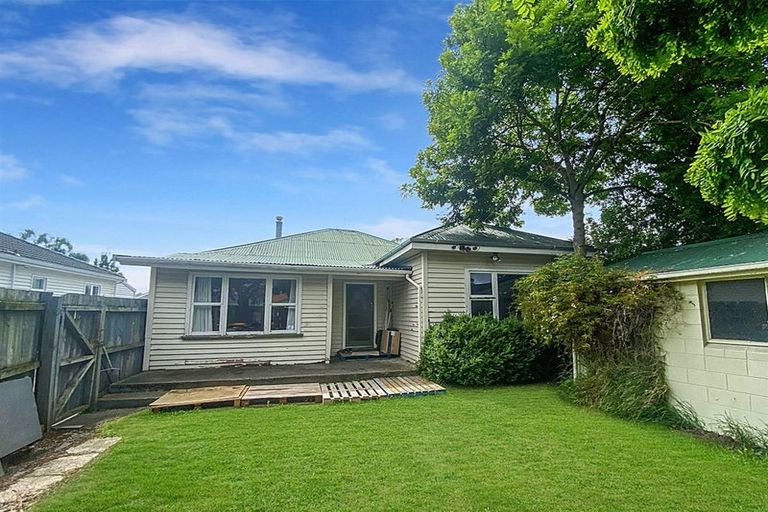 Photo of property in 1/40 Hills Road, Edgeware, Christchurch, 8013