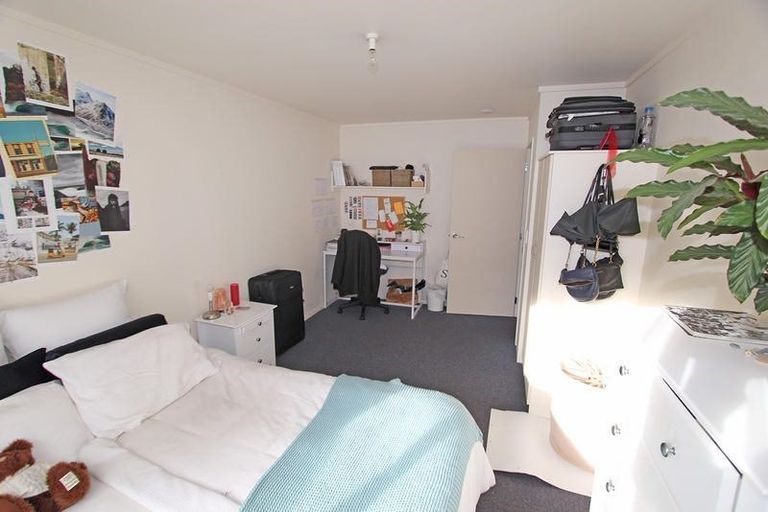 Photo of property in 627b Castle Street, North Dunedin, Dunedin, 9016