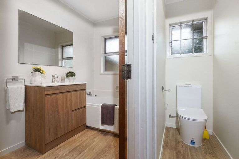 Photo of property in 57 Nile Road, Milford, Auckland, 0620