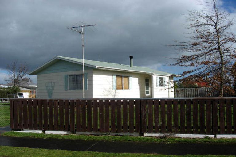 Photo of property in 11 Tasman Crescent, Carterton, 5713