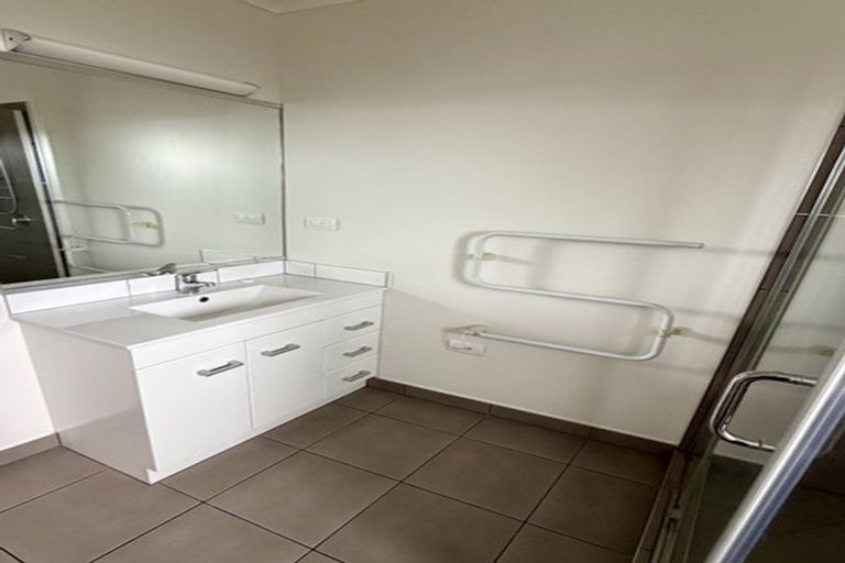 Photo of property in 96 Onerahi Road, Onerahi, Whangarei, 0110