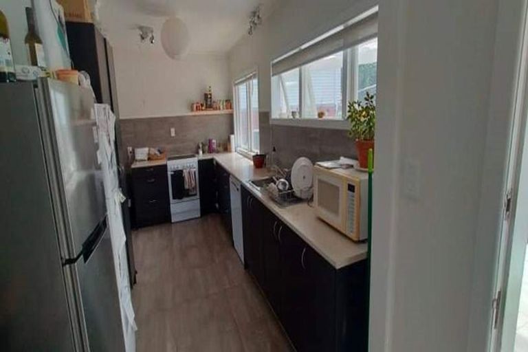 Photo of property in 235b Titirangi Road, Titirangi, Auckland, 0604