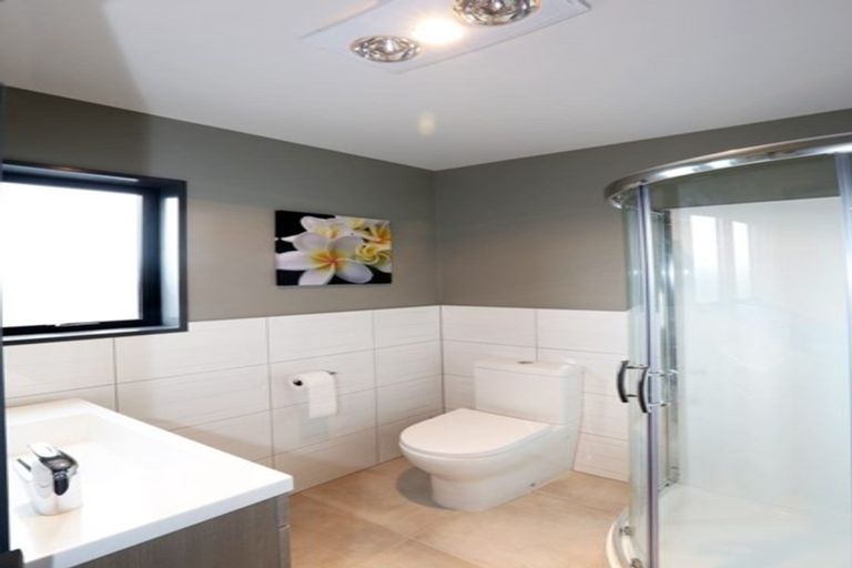 Photo of property in 5 Wharenui Road, Upper Riccarton, Christchurch, 8041