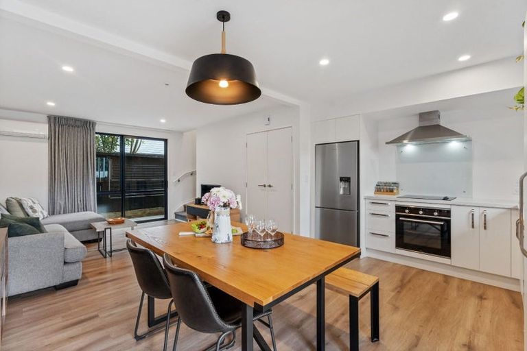 Photo of property in 31 Cessna Crescent, Mangere, Auckland, 2022