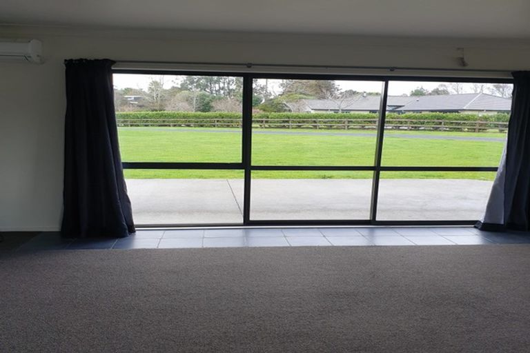 Photo of property in 16 Karioitahi Road, Waiuku, 2123