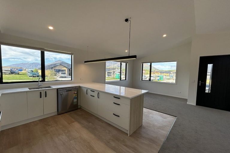 Photo of property in 47 Forage Road, Jacks Point, 9371