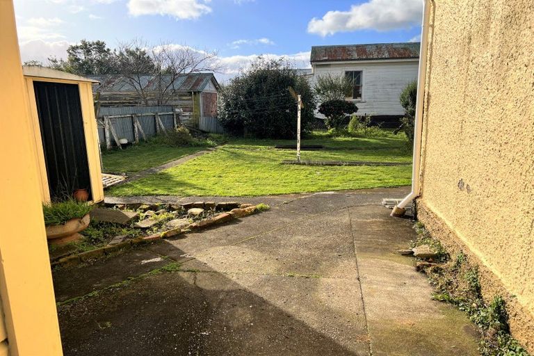 Photo of property in 27 Thyra Street, Dannevirke, 4930