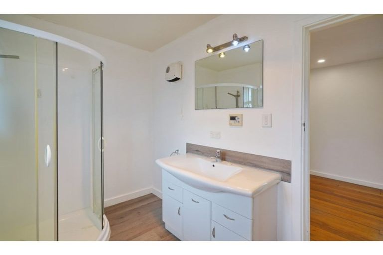 Photo of property in 47 Aorangi Road, Bryndwr, Christchurch, 8053