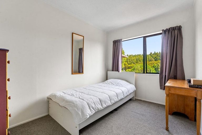 Photo of property in 1/9a Kitewao Street, Northcote, Auckland, 0627