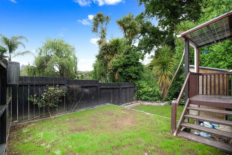 Photo of property in 1/39 Vina Place, Massey, Auckland, 0614