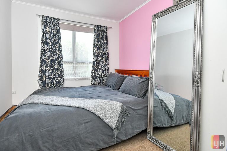 Photo of property in 21 Rogers Road, Manurewa, Auckland, 2102