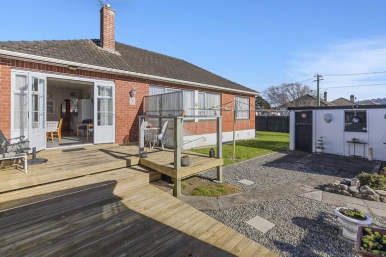 Photo of property in 11 Pilcher Crescent, Naenae, Lower Hutt, 5011