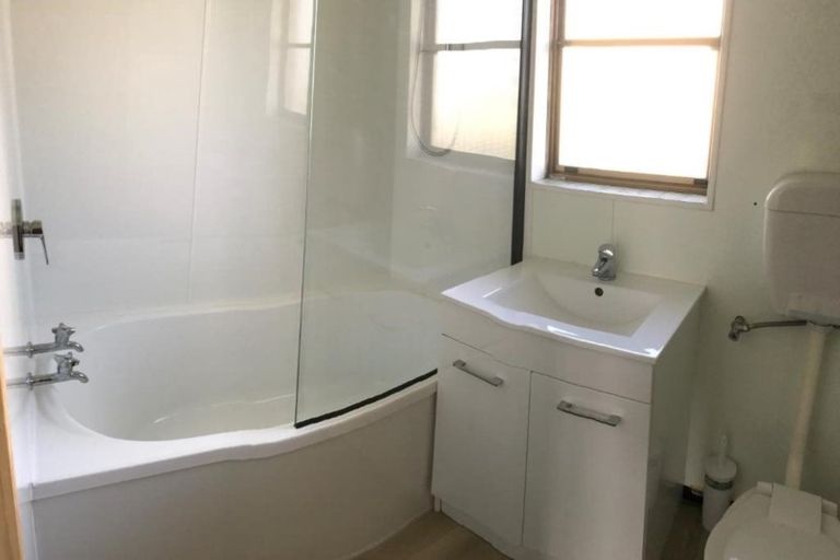 Photo of property in 5/4 Ashby Place, Pukekohe, 2120