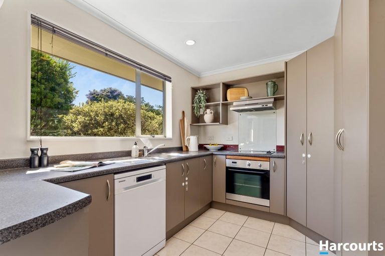 Photo of property in 12 Lionel Place, Mapua, 7005