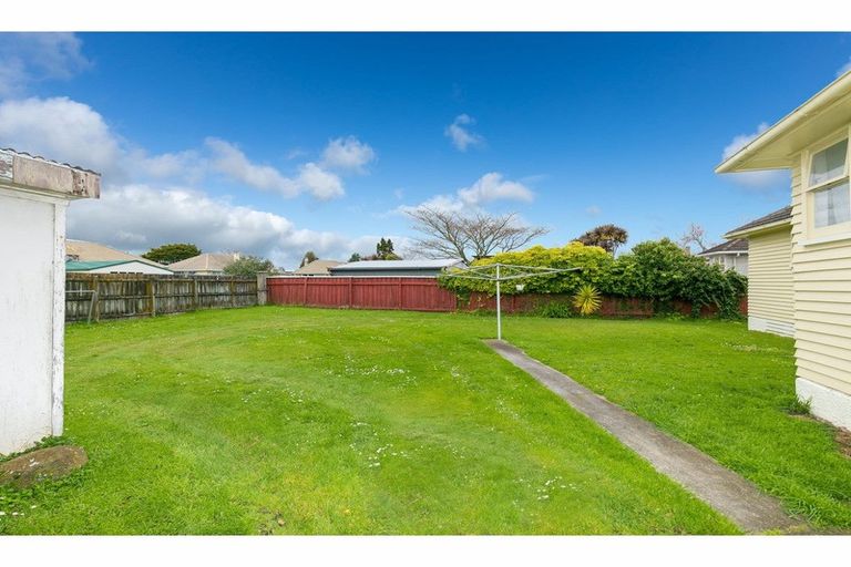 Photo of property in 4 Mcpherson Place, Fairfield, Hamilton, 3214